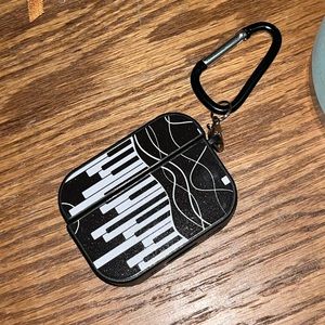 Piano Keyboard Apple Airpods Pro Case